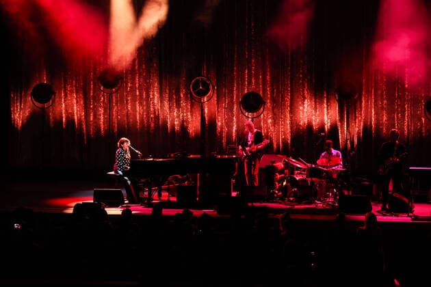 Entertainment Themen der Woche KW26 Entertainment Bilder des Tages Norah Jones Performs At The Greek Theatre American singer-songwriter Norah Jones performs on stage at The Greek Theatre on June 29, 2022 in Los Angeles, California, United States. The Greek Theatre, Los Angeles, California California United States  Copyright: xImagexPressxAgencyx originalFilename: collin-norahjon220630_npLkB.jpg