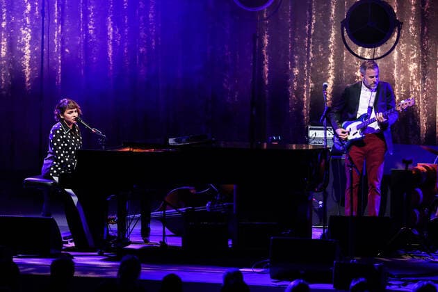 Norah Jones Performs At The Greek Theatre American singer-songwriter Norah Jones performs on stage at The Greek Theatre on June 29, 2022 in Los Angeles, California, United States. The Greek Theatre, Los Angeles, California California United States  Copyright: xImagexPressxAgencyx originalFilename: collin-norahjon220630_npP4g.jpg