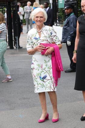 . 30 06 2022. London, United Kingdom. Mary Berry on day four of the Wimbledon Tennis Championships in London.  xStephenxLockx xi-Imagesx IIM-23566-0003