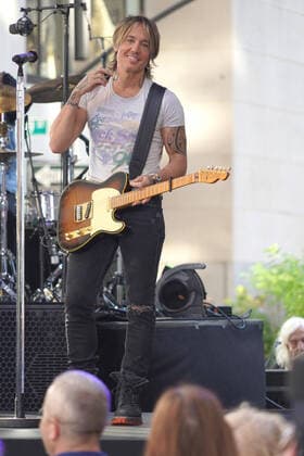 June 30, 2022, New York, NY, USA: KEITH URBAN performs at the Citi Concert Series on the Today Show,.Rockefeller Plaza, NYC.June 30, 2022. New York USA - ZUMAms4_ 20220630_zaf_ms4_001 Copyright: xSoniaxMoskowitzxGordonx