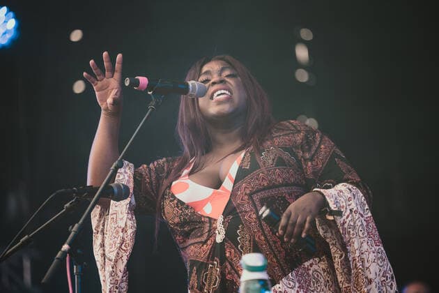 Yola live at Roskilde Festival 2022, Roskilde, Denmark Roskilde, Denmark. 30th, June 2022. The English singer and songwriter Yola performs a live concert during the Danish music festival Roskilde Festival 2022 in Roskilde. Roskilde Denmark  Copyright: xGonzalesxPhoto MathiasxKristensex