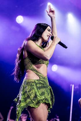 Dua Lipa live at Roskilde Festival 2022, Roskilde, Denmark Roskilde, Denmark. 30th, June 2022. The English singer and songwriter Dua Lipa performs a live concert during the Danish music festival Roskilde Festival 2022 in Roskilde. Roskilde Denmark  Copyright: xGonzalesxPhoto LassexLagonix
