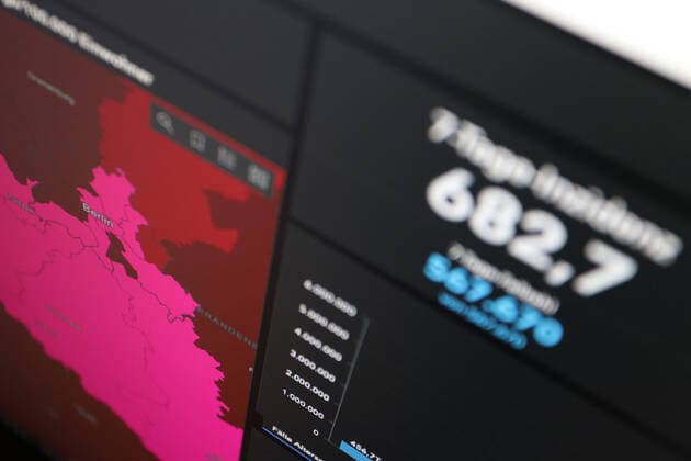 RKI dashboard, 7 day incidence is now 682.7 7 day incidence, RKI dashboard on a monitor on 01 07 2022 in Siegen Germany.
