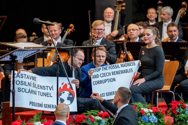 Climate activists disrupted the start of the Concert for Europe by Czech Philharmonic, within Smetana s Litomysl music festival and Czech EU presidency, on July 1, 2022, in Litomysl, Czech Republic. (CTKxPhoto DavidxTanecek) CTKPhotoP2022070108421  _TAD7210
