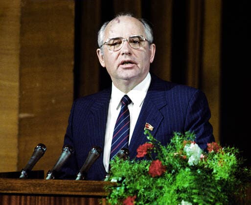Mikhail Gorbachev in Vladivostok 851859 28.07.1986 CPSU General Secretary Mikhail Gorbachev s visit to the Primorye Territory. Mikhail Gorbachev delivered a speech at an official ceremony and presented the Order of Lenin to the city of Vladivostok. July 28, 1986. Yuriy Somov Sputnik Vladivostok Russia  Copyright: xYuriyxSomovx