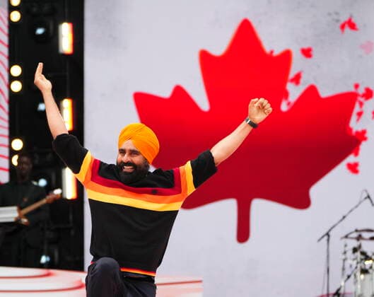 July 1, 2022, Ottawa, Ontario, CAN: Gurdeep Pandher known as the performing Punjabi Bhangra performs during Canada Day celebrations at LeBreton Flats in Ottawa on Friday July 1, 2022. Ottawa CAN  - ZUMAc35_ 20220701_zaf_c35_074 Copyright: xSeanxKilpatrickx