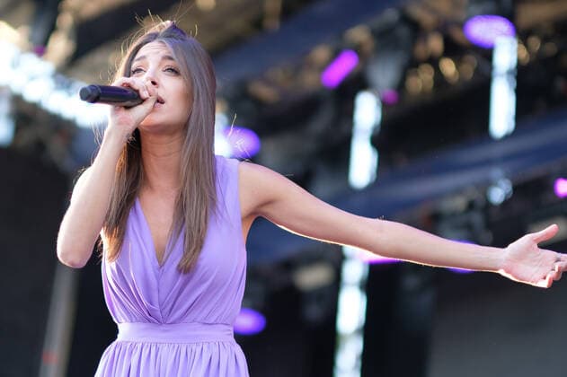 July 1, 2022, Madrid, Spain: Singer Ana Guerra performs at the Botanical Nights festival, in Madrid. Madrid Spain - ZUMAs197 20220701_zaa_s197_232 Copyright: xAtilanoxGarciax