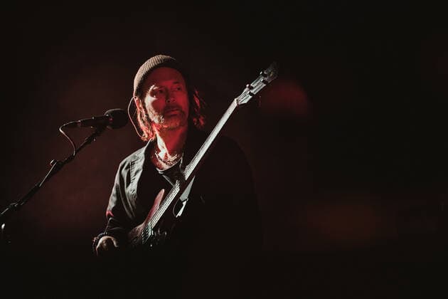 Entertainment Bilder des Tages The Smile live at Roskilde Festival 2022, Roskilde, Denmark Roskilde, Denmark. 01st, July 2022. The English rock band The Smile performs a live concert during the Danish music festival Roskilde Festival 2022 in Roskilde. Here singer, songwriter and musician Thom Yorke is seen live on stage. Roskilde Denmark  Copyright: xGonzalesxPhoto MathiasxKristensex
