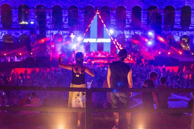Pula: Solomun nastupio u Areni pred oko 3.500 posjetitelja The second day of the music festival Pula Music Week in Arena Pula, Croatia on July 1, 2022. SreckoxNiketic PIXSELL