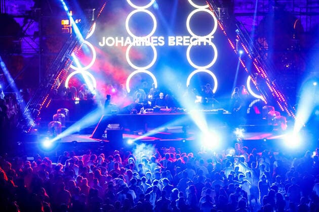 Pula: Solomun nastupio u Areni pred oko 3.500 posjetitelja The second day of the music festival Pula Music Week in Arena Pula, Croatia on July 1, 2022. SreckoxNiketic PIXSELL