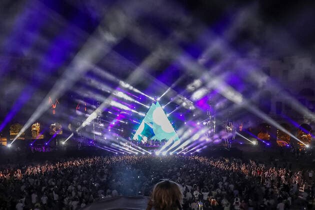 Pula: Solomun nastupio u Areni pred oko 3.500 posjetitelja The second day of the music festival Pula Music Week in Arena Pula, Croatia on July 1, 2022. SreckoxNiketic PIXSELL