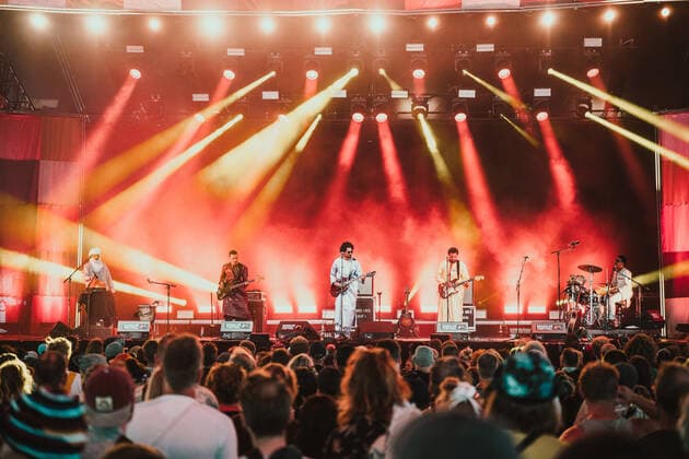 Entertainment Bilder des Tages Imarhan live at Roskilde Festival 2022, Roskilde, Denmark Roskilde, Denmark. 02nd, July 2022. The Algerian Tuareg band Imarhan performs a live concert during the Danish music festival Roskilde Festival 2022 in Roskilde. Roskilde Denmark  Copyright: xGonzalesxPhoto MathiasxKristensex
