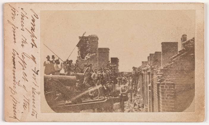 The Evacuation of Fort Sumter, April 1861 April 1861 Attributed to Alma A. Pelot American. The Evacuation of Fort Sumter, April 1861 302671 Copyright: xpiemagsx Metbot-34780