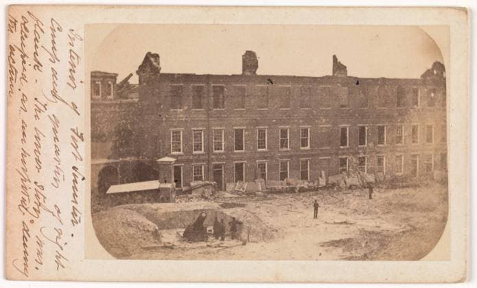 The Evacuation of Fort Sumter, April 1861 April 1861 Edward Anthony American. The Evacuation of Fort Sumter, April 1861 302673 Copyright: xpiemagsx Metbot-34782