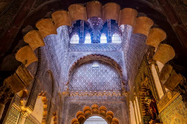 Columns and double-tiered arches, Great Mosque (Mezquita) and Cathedral of Cordoba, UNESCO World Heritage Site, Cordoba, Andalusia, Spain, Europe Copyright: MichaelxRunkel 1184-6982