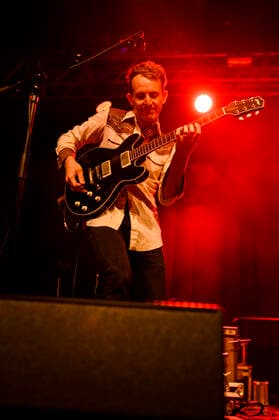 Big Thief concert in Berlin The US American band Big Thief gave a sold out concert at Huxleys Neue Welt in Berlin on 04 07 2022 In the picture Alexander Buckley Meek on guitar , Berlin Berlin Germany Neukölln