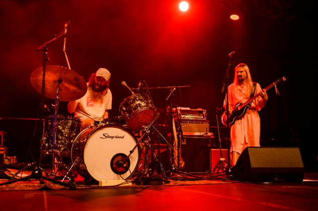 Big Thief concert in Berlin The US American band Big Thief gave a sold out concert at Huxleys Neue Welt in Berlin on 04 07 2022 In the picture James Krivchenia on drums and Max Oleartchik on bass , Berlin Berlin Germany Neukölln