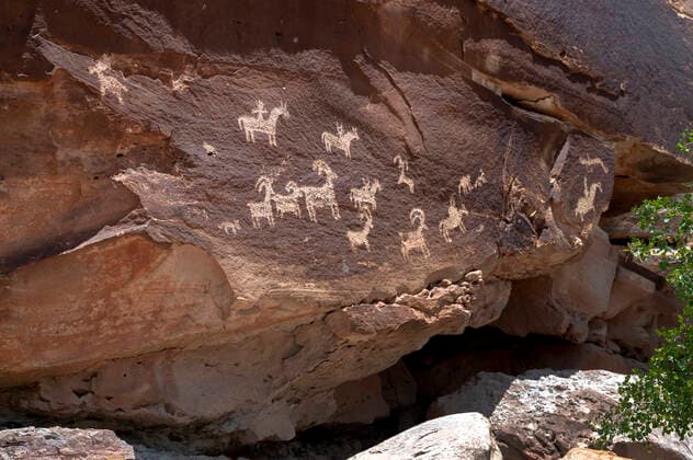 June 29, 2022 - Arches National Park, Utah, U.S. Ã Ute Indian Petroglyphs are is seen at Arches National Park on June 29, 2022. More than 2,000 natural sandstone arches are located in the park which is located near the town of Moab, Utah on the Colorado Plateau. The 76,680 acre park contains the highest density of natural arches in the world. Arches National Park USA - ZUMAbk3_ 20220629_zaf_bk3_011 Copyright: xDavidxBeckerx