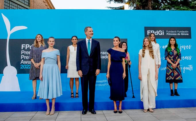 04-07-2022 Girona Queen Letizia and King Felipe and Princess Leonor and Princess Sofia at the 2022 Princess of Girona foundation awards ceremony in Barcelona. Â  Copyright: xPPEx