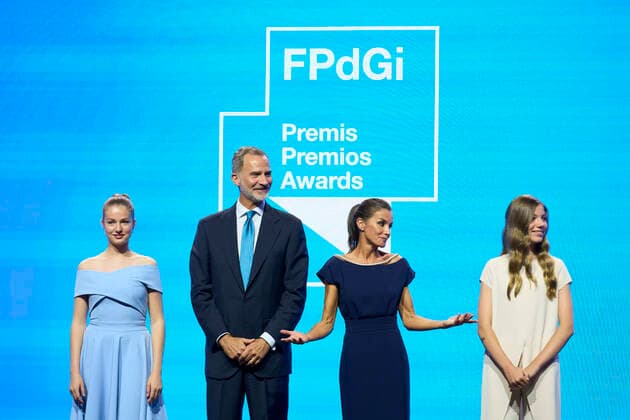 04-07-2022 Girona Queen Letizia and King Felipe and Princess Leonor and Princess Sofia at the 2022 Princess of Girona foundation awards ceremony in Barcelona. No Spain Â  Copyright: xPPEx