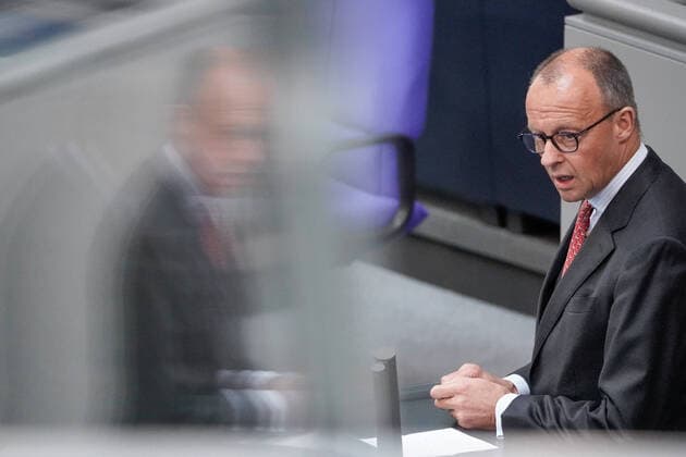 46. Bundestagssitzung in Berlin Aktuell,06.07.2022 Berlin, Friedrich Merz von der Partei CDU CSU im Portrait bei seiner Rede zur Debatte Aktuelle Stunde - Konzertierte Aktion, Energiesicherheit und Bundeshaushalt bei der 46. Sitzung des Deutschen Bundestag in Berlin Berlin Berlin Deutschland *** 46 Bundestag session in Berlin Current,06 07 2022 Berlin, Friedrich Merz of the party CDU CSU in portrait during his speech to the debate Current hour Concerted action, energy security and federal budget at the 46 session of the German Bundestag in Berlin Berlin Germany