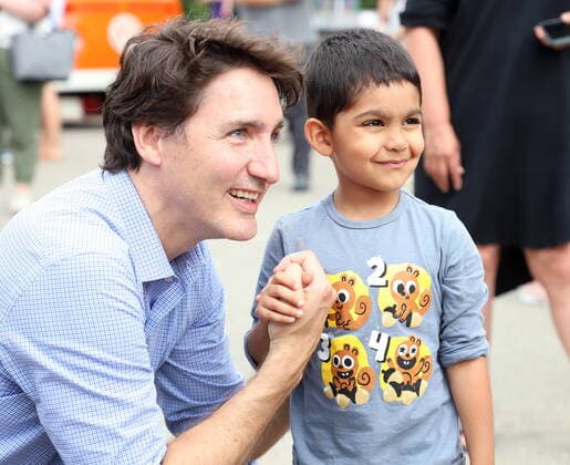 July 7, 2022, Sudbury, ON, CANADA: Prime Minister Justin Trudeau greets supporters at the Science North Farmers Market in Sudbury, Ont., Thursday, July 7, 2022, where the Prime Minister and Dr. Jane Goodall took part in the historic planting of Greater SudburyöÄÃ s 10 millionth tree. Sudbury CANADA  - ZUMAc35_ 20220707_zaf_c35_057 Copyright: xGinoxDonatox