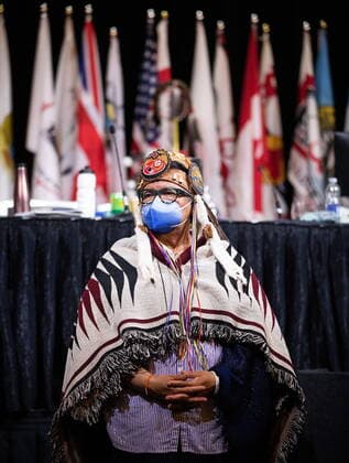 July 7, 2022, VANCOUVER, BC, CANADA: Assembly of First Nations National Chief RoseAnne Archibald stands after being wrapped in a blanket before a brushing ceremony at the conclusion of the AFN annual general meeting, in Vancouver, on Thursday, July 7, 2022. VANCOUVER CANADA  - ZUMAc35_ 20220707_zaf_c35_067 Copyright: xDarrylxDyckx