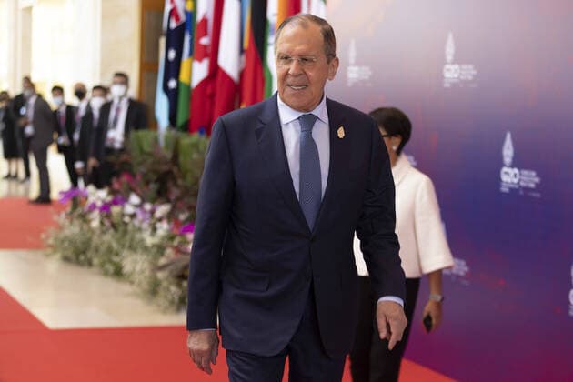 Bilder des Jahres 2022, News 07 Juli News Themen der Woche KW27 News Bilder des Tages Sergej Lawrow, Aussenminister von Russland, nimmt am G20 Aussenministertreffen in Nusa Dua auf Bali Indonesien, teil. Nusa Dua Indonesien *** Sergey Lavrov, Foreign Minister of Russia, attends the G20 Foreign Ministers Meeting in Nusa Dua, Bali Indonesia, Nusa Dua Indonesia Copyright: xThomasxImo photothek.netx