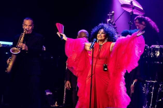 Bilder des Jahres 2022, Entertainment 07 Juli Entertainment Themen der Woche KW27 Entertainment Bilder des Tages 2022-07-08 20:57:22 ROTTERDAM - The American soul singer Diana Ross will perform during NN North Sea Jazz in Ahoy. After two editions canceled due to corona, the three-day North Sea Jazz Festival is kicking off again. ANP KIPPA PAUL BERGEN netherlands out - belgium out *** 2022 07 08 20 57 22 ROTTERDAM The American soul singer Diana Ross will perform during NN North Sea Jazz in Ahoy After two editions canceled due to corona, the three day North Sea Jazz Festival is kicking off again ANP KIPPA PAUL BERGEN netherlands out belgium out  Copyright: xx x451508349x originalFilename: 451508349.jpg