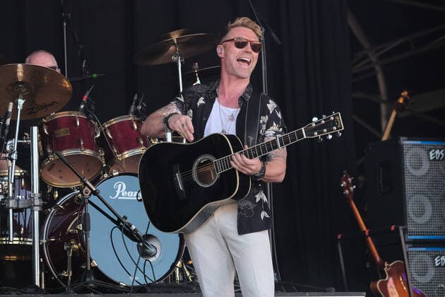 July 10, 2022, Great Tew, Oxfordshire, United Kingdom: Irish-born singer, songwriter, television presenter, and host of the Magic Radio breakfast show, Ronan Patrick John Keating, former member of boy band Boyzone performing live at Cornbury Festival. Great Tew United Kingdom - ZUMAs197 20220710_zaa_s197_302 Copyright: xDawnxFletcher-Parkx