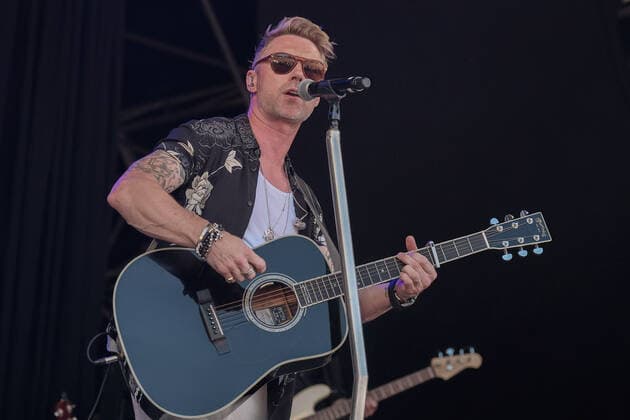 July 10, 2022, Great Tew, Oxfordshire, United Kingdom: Irish-born singer, songwriter, television presenter, and host of the Magic Radio breakfast show, Ronan Patrick John Keating, former member of boy band Boyzone performing live at Cornbury Festival. Great Tew United Kingdom - ZUMAs197 20220710_zaa_s197_305 Copyright: xDawnxFletcher-Parkx
