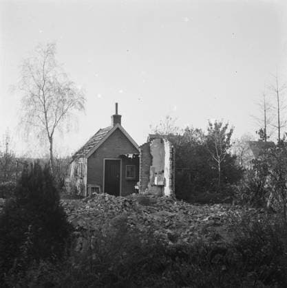 Anefo photo collection. Report Putten. World War II, Slums. October 29, 1945. Gelderland, Putten Copyright: xpiemagsx pienatarchpart1270921-48952 !ACHTUNG AUFNAHMEDATUM GESCHÄTZT!