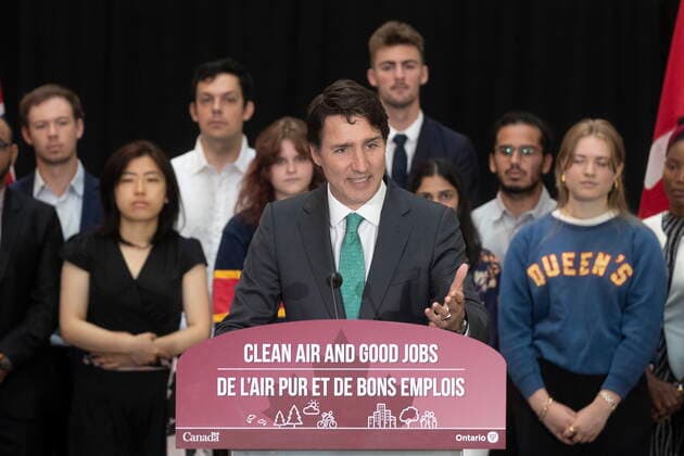 July 13, 2022, Kingston, Ontario, Canada: Prime Minister Justin Trudeau speaks during an electric battery announcement at QueenöÄÃ s University in Kingston, Ont., on Wednesday July 13, 2022. Kingston Canada  - ZUMAc35_ 20220713_zaf_c35_008 Copyright: xLarsxHagbergx
