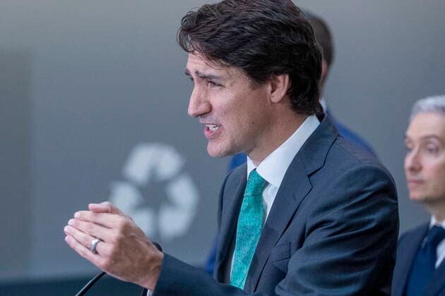 July 13, 2022, Kingston, Ontario, Canada: Prime Minister Justin Trudeau speaks during an electric battery announcement at QueenöÄÃ s University in Kingston, Ont., on Wednesday July 13, 2022. Kingston Canada  - ZUMAc35_ 20220713_zaf_c35_016 Copyright: xLarsxHagbergx