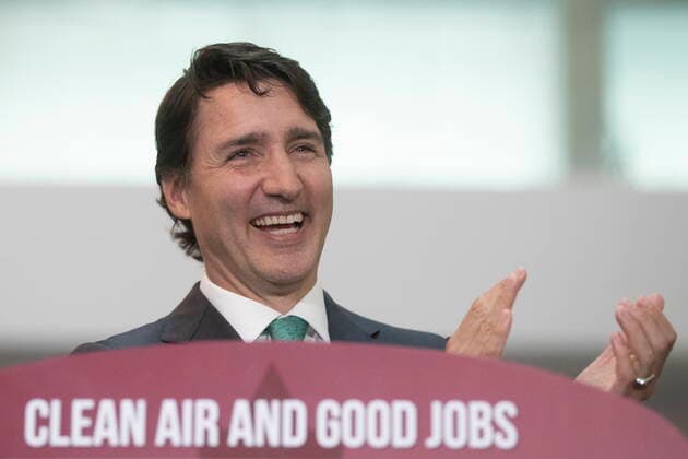 July 13, 2022, Kingston, Ontario, Canada: Prime Minister Justin Trudeau laughs after a question from a reporter during an electric battery announcement at QueenöÄÃ s University in Kingston, Ont., on Wednesday July 13, 2022. Kingston Canada  - ZUMAc35_ 20220713_zaf_c35_023 Copyright: xLarsxHagbergx