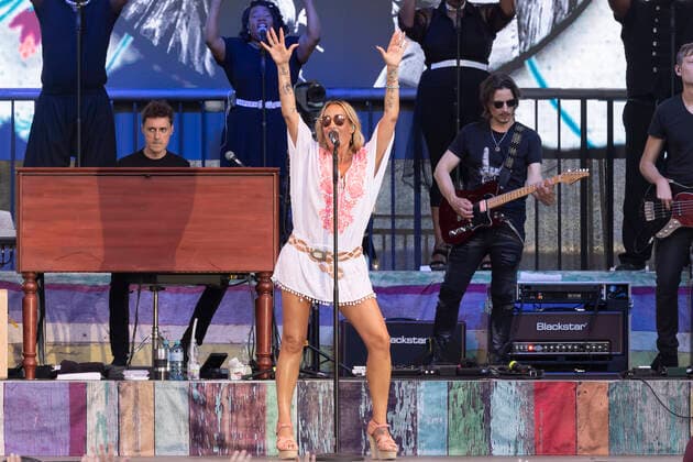 13 7 2022 singer Sarah Connor with band on the stage of meta city Vienna