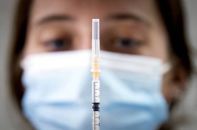 2022 07 14 14 35 57 NEWGEIN A booster vaccination is prepared at a vaccination location A new variant of the coronavirus called centaurus has surfaced in the Netherlands It is a sub variant of the omikron virus and has previously been found in India, Australia, Japan, Canada, the United States, Germany and the United Kingdom ANP KOEN VAN WEEL netherlands out belgi  Copyright: xx x451770939x originalFilename: 451770939.jpg