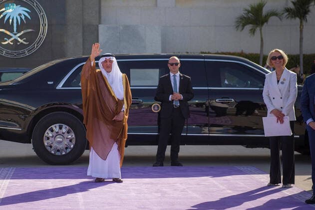 July 16, 2022, Jeddah, Jeddah, Saudi Arabia: US President Joe Biden boards Air Force One before departing from King Abdulaziz International Airport in the Saudi city of Jeddah on July 16, 2022, at the end of his first tour in the Middle East as president Jeddah Saudi Arabia - ZUMAap3_ 20220716_zaf_ap3_082 Copyright: xSaudixPressxAgencyx