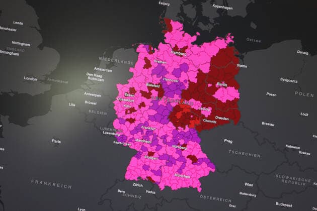 RKI dashboard, 7 day incidence is now 708.6 7 day incidence, RKI dashboard on a monitor on 18 07 2022 in Siegen Germany.