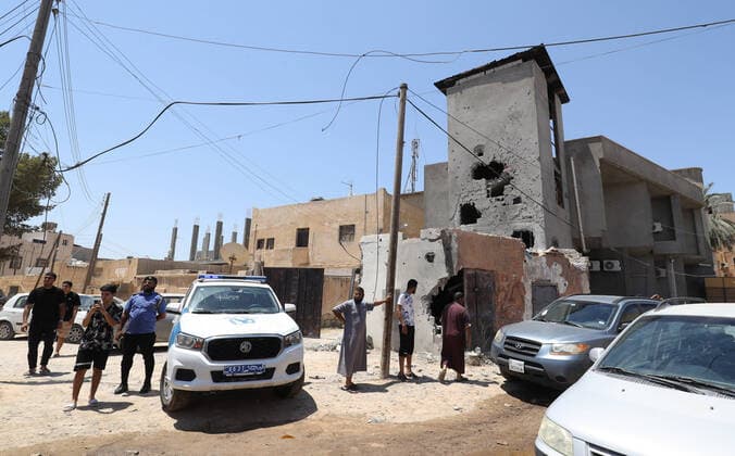 Bilder des Jahres 2022, News 07 Juli News Themen der Woche KW29 News Bilder des Tages (220724) -- TRIPOLI, July 24, 2022 -- Photo taken on July 23, 2022 shows a damaged house in Tripoli, Libya. The death toll from clashes between two rival armed groups in the Libyan capital Tripoli has increased to 16, and the injuries to 52, the Libyan Ministry of Health said on Saturday. (Photo by Hamza Turkia Xinhua) LIBYA-TRIPOLI-CLASHES-AFTERMATH PanxXiaojing 