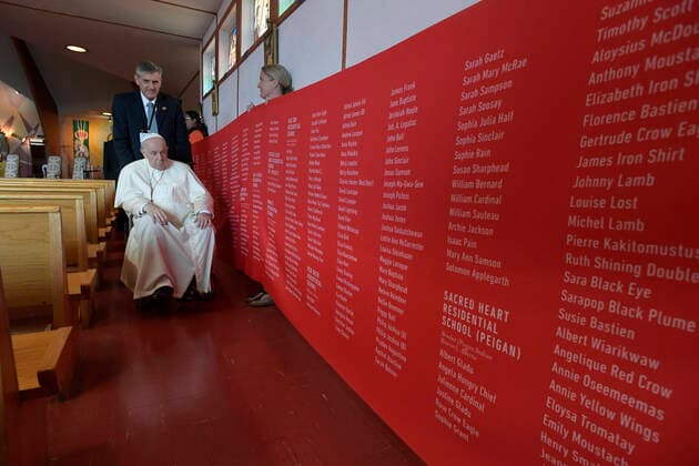 Canada, Edmonton,2022 07 25 Pope Francis in the Church dedicated to Our Lady of Seven Sorrows, blesses a banner with the names of residential school children , Edmonton , Canada Photograph by Vatican Mediia Catholic Press Photo. RESTRICTED TO EDITORIAL USE - NO MARKETING - NO ADVERTISING CAMPAIGNS.  Copyright: xVATICANxMEDIAx xipa-agency.netx xVaticanxMediax