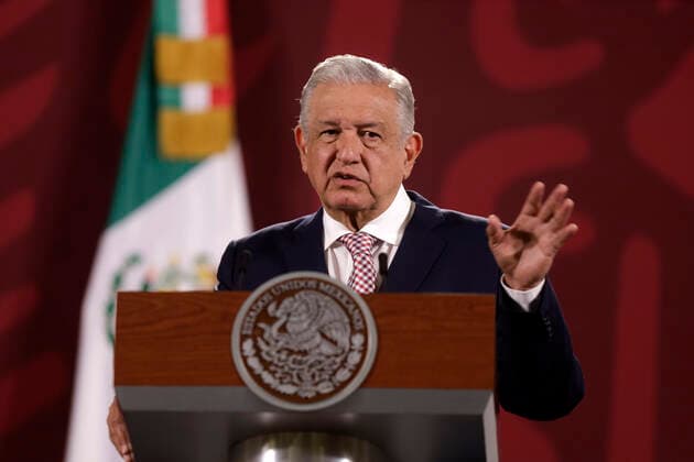 July 25, 2022, Mexico City, Mexico City, Mexico: July 25, 2022, Mexico City, Mexico: Mexican President Andres Manuel Lopez Obrador, gestures while talk during his meeting with reporters during his daily morning briefing at the national palace. on July 25, 2022 in Mexico City, Mexico. Mexico City Mexico - ZUMAe321 20220725_zia_e321_009 Copyright: xLuisxBarronx xEyepixxGroupx