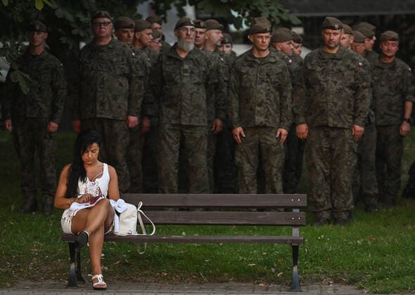 Bilder des Jahres 2022, News 07 Juli News Themen der Woche KW 30 Polen, Jahrestag der Gründung der 3. Unterkarpaten-Brigade in Rzeszow Anniversary Of Forming Of 3rd Sub-Carpathian Territorial Defense Brigade In Rzeszow Soldiers of the 3rd Subcarpathian Territorial Defense Brigade during the Holy Mass on the eve of the 5th anniversary of the brigade s establishment. On Monday, July 25, 2022, in Rzeszow, Podkarpackie Voivodeship, Poland. Rzeszow Poland  Copyright: xArturxWidakx originalFilename: widak-annivers220725_np4t7.jpg
