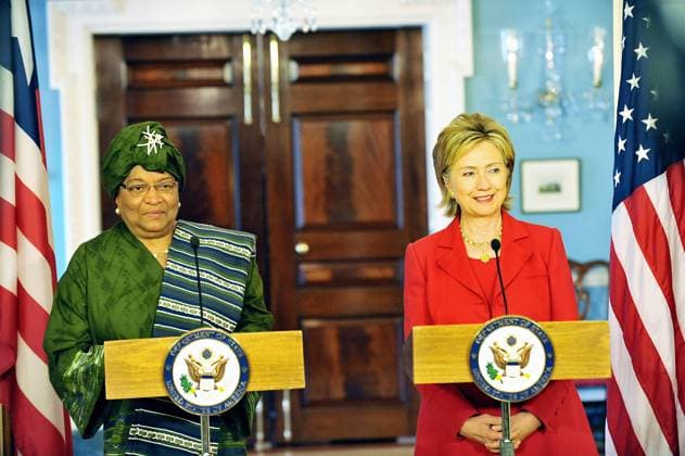 U.S. Secretary of State Hillary Rodham Clinton meets with Liberian President Ellen Johnson-Sirleaf at the U.S. Department of State in Washington, DC April 21, 2009. Copyright: xpiemagsx deptofstpie23052022-337 !ACHTUNG AUFNAHMEDATUM GESCHÄTZT!