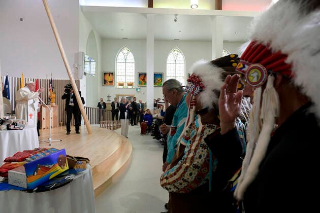 July 26, 2022, Edmonton: A moment of Pope Francis meeting with indigenous peoples during his apostolic visit to Canada, Edmonton, 26 July 2022. ANSA PRESS OFFICE VATICAN MEDIA. Edmonton - ZUMAa110 20220726_zaf_a110_001 Copyright: xAnsa PressxOfficexVaticanxMediax