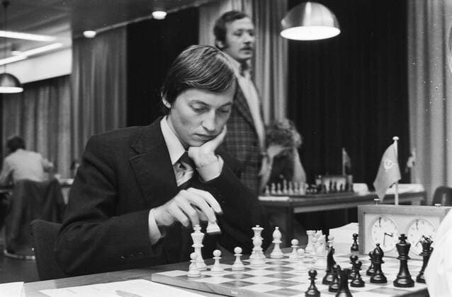 Anefo photo collection. Interpolical chess tournament, Tilburg; Anatoli Karpov. October 4, 1977. Noord-Brabant, Tilburg Copyright: xpiemagsx pienatarchpart417102021-21532 !ACHTUNG AUFNAHMEDATUM GESCHÄTZT!
