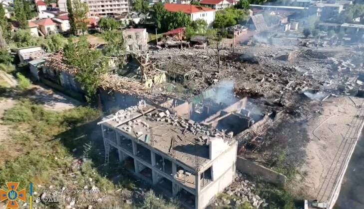 This video footage shows the aftermath of Russian missile strikes in the resort village of Zatoka in the Odessa region on Tuesday (26July2022). The strikes were one of a number in the South of Ukraine on Tuesday, with the city of Mykolaiv also hit by around nine missiles, according to regional governor Vitaliy Kim. The strikes come as Ukrainian troops slowly advance towards the key strategic Southern city of Kherson - with an increase in the ferocity of fighting expected in the coming weeks. Commenting on the attack, Ukraine?s President Volodymyr Zelensky said: Morning. An ordinary village of Zatoka. People were resting and living. Just living. No military bases, no troops. Jus Copyright: xx 51825934 EDITORIAL USE ONLY. NOT FOR USE BY NEWSPAPERS BASED IN THE UK.