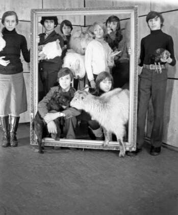 Moscow Station of Young Naturalists 8242364 25.02.1980 The Moscow Station of Young Naturalists (the Moscow Ecological-Biological Center for Children, now the Moscow Center of Ecology, Regional History and Tourism for Children and Teenagers). Photo: Teenagers with their animals. Vyacheslav Bobkov Moscow Russia  Copyright: xVyacheslavxBobkovx