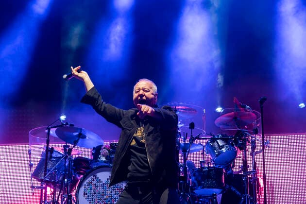 Simple Minds Concert In Santander Jim Kerr singer of the Scottish group Simple Minds during his concert in Santander (Spain) as part of his international tour 40 years of hits tour 2022 Santander Spain  Copyright: xJoaquinxGomezxSastrex originalFilename: sastre-notitle220726_np8dn.jpg