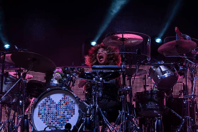 Simple Minds Concert In Santander Cherisse Osei drummer of the Scottish group Simple Minds during their concert in Santander (Spain) on their international tour 40 years of hits tour 2022 Santander Spain  Copyright: xJoaquinxGomezxSastrex originalFilename: sastre-notitle220726_npzC5.jpg